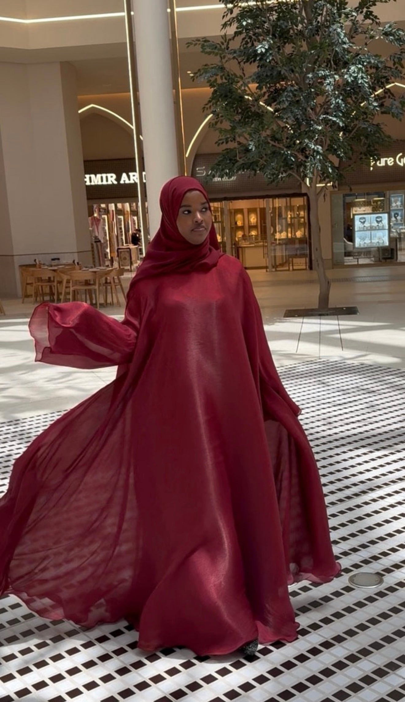 Qadriyyah Organza Abaya