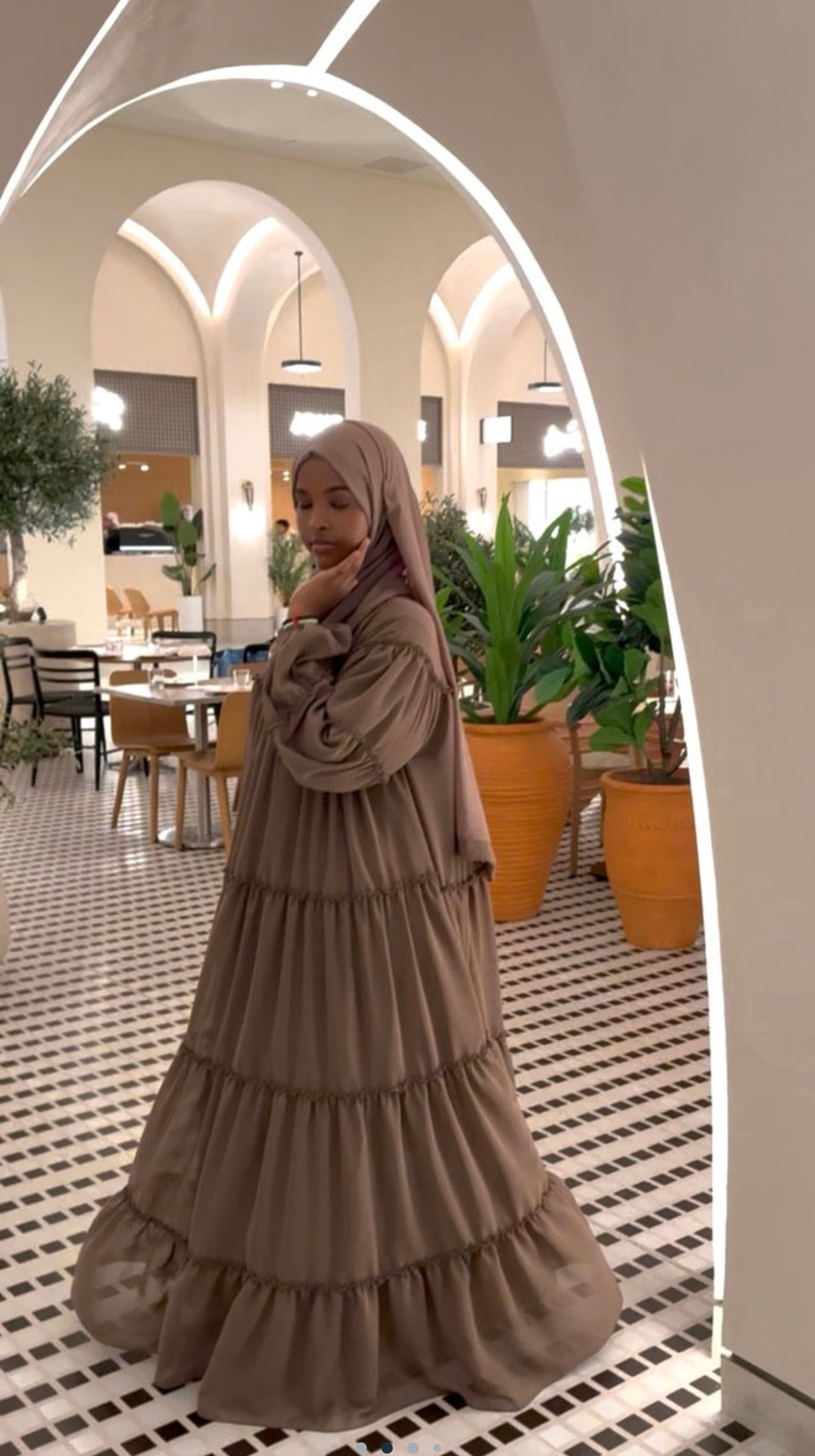 Sana Tier Abaya