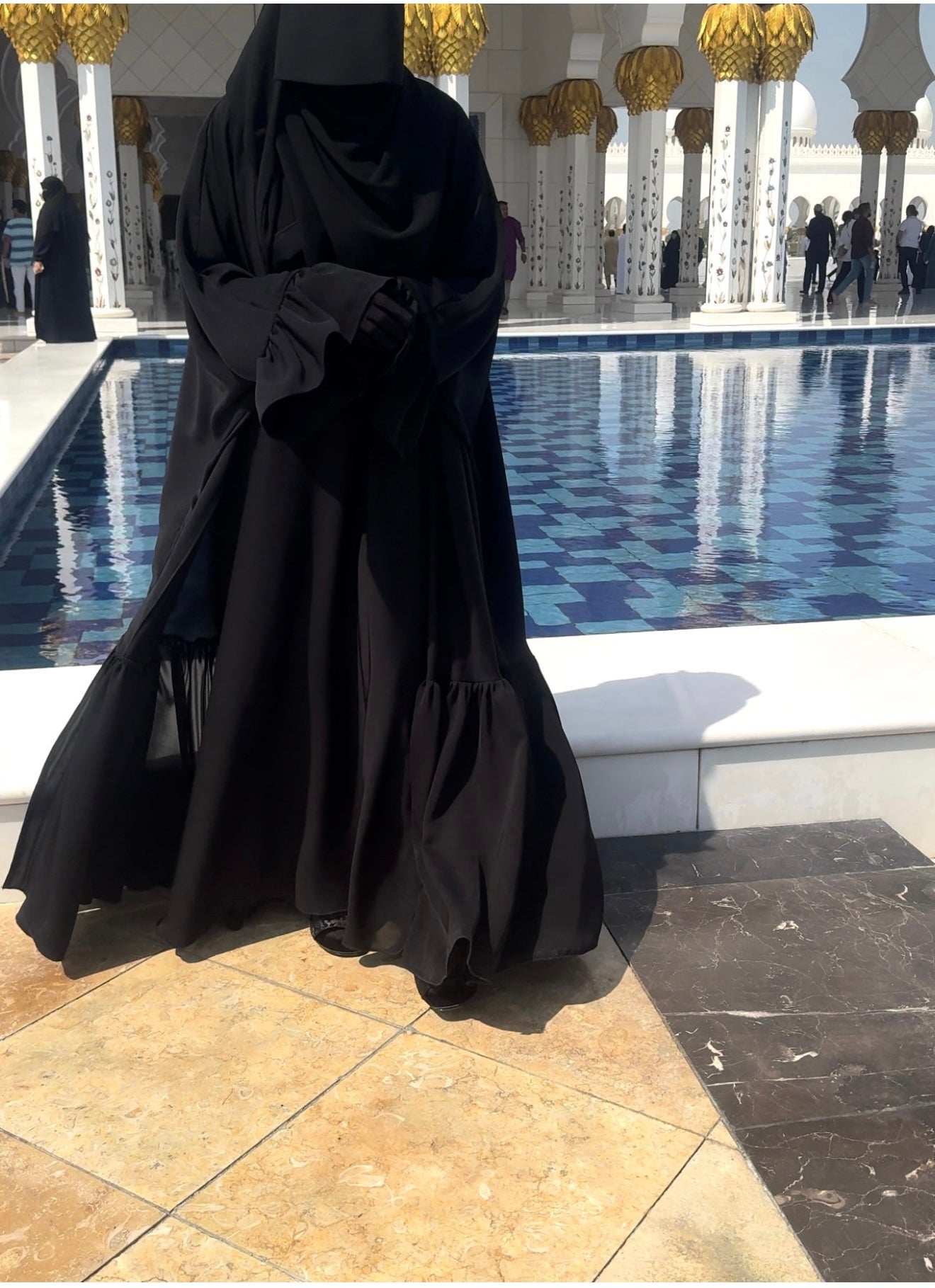 Najeeha Ruffle Abaya Set