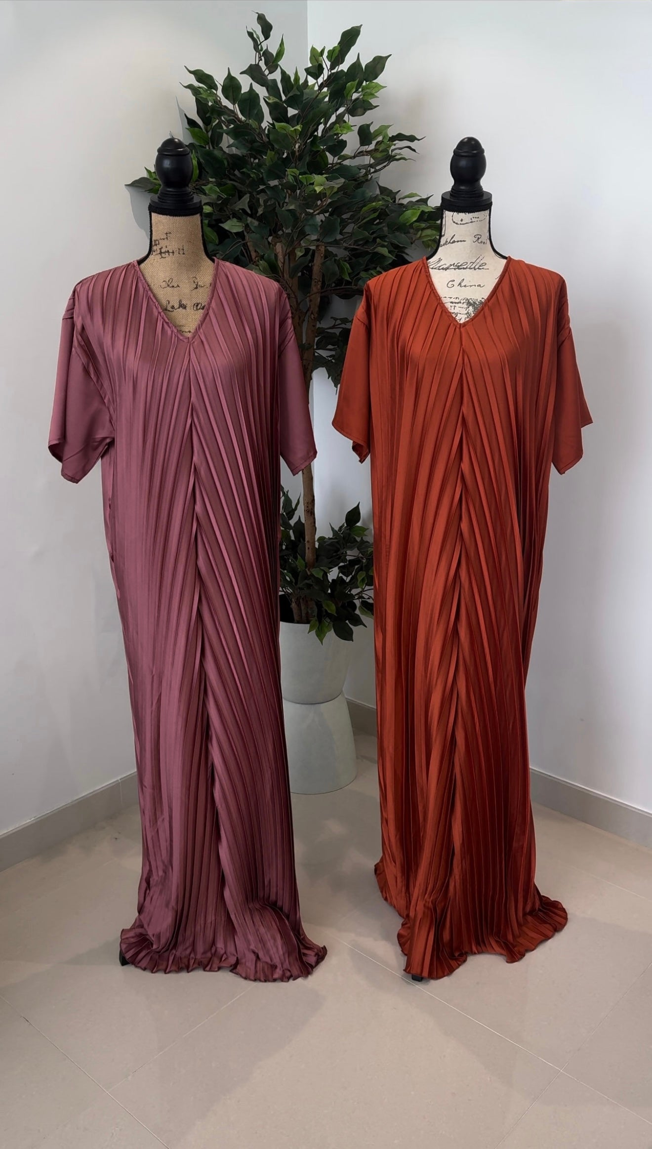 Silk Pleats Inner Abaya